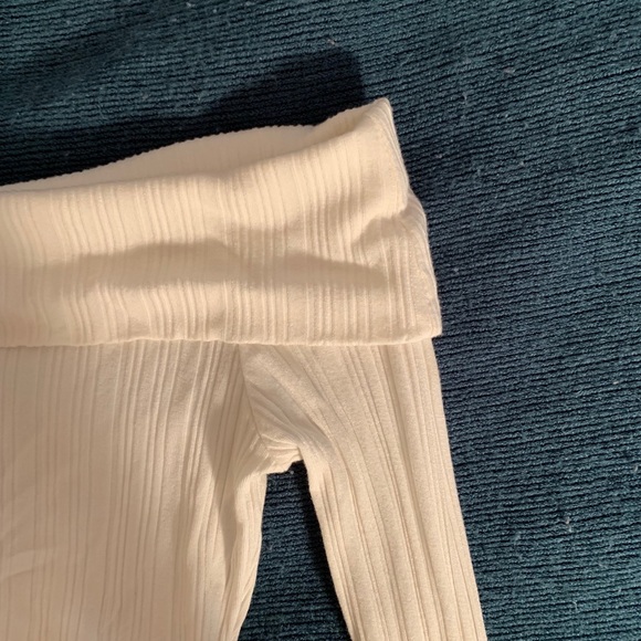 Cream Off-the-Shoulder Bodysuit - Picture 2 of 4